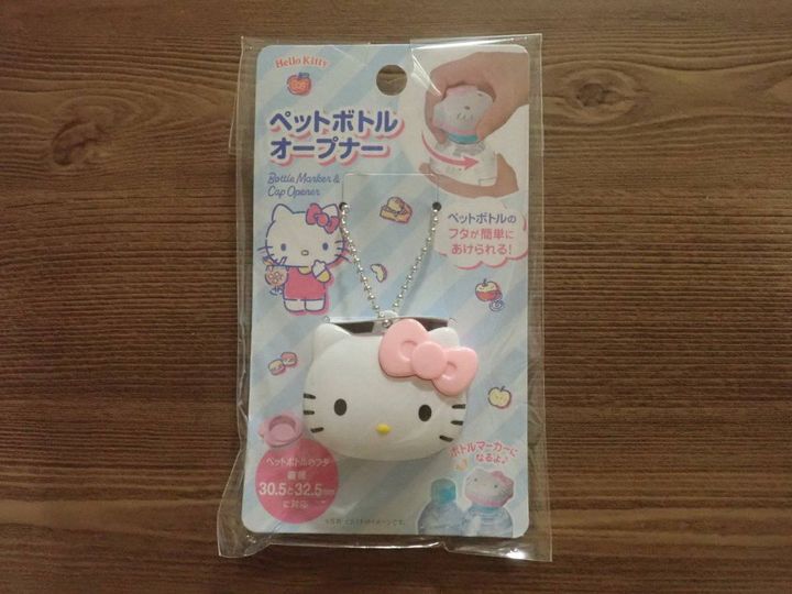 ダイソー：ペットボトルオープナー キティ