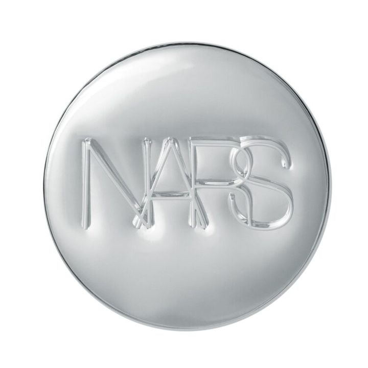 メタリックなNARS ライトリフレクティング セラムクッションファンデーション ケース