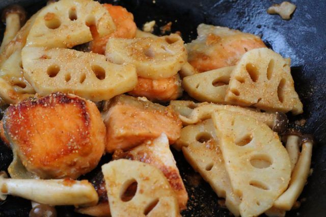 鮭とれんこんの味噌だれ焼き