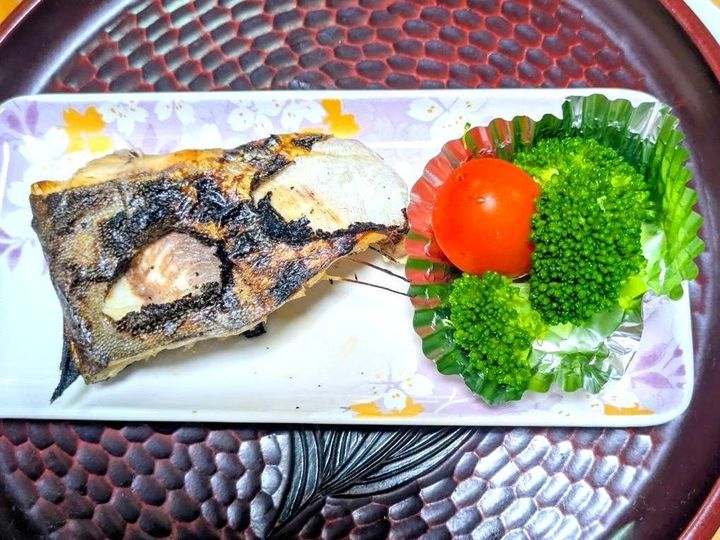 まずは焼き魚に