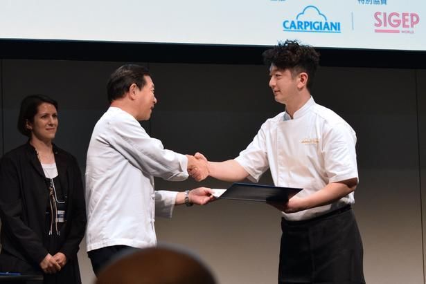 審査員特別賞を受賞した肥田野雄紀さん 撮影：ソムタム田井