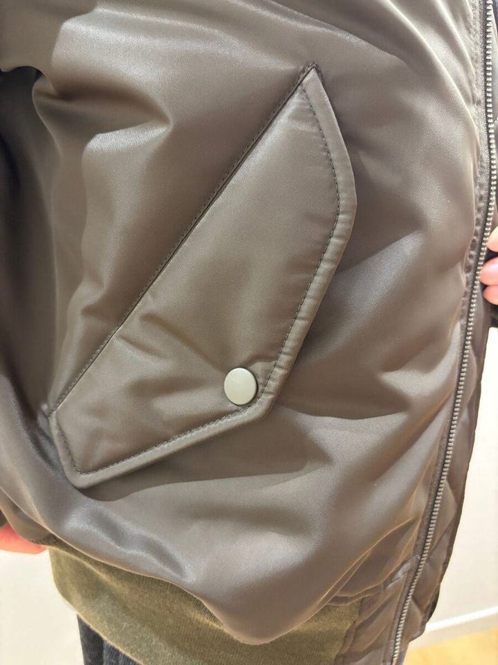 ユニクロの「MA－1ブルゾン」