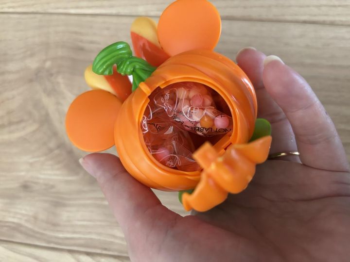 画像2: ハロウィン気分が高まるミニーデザイン