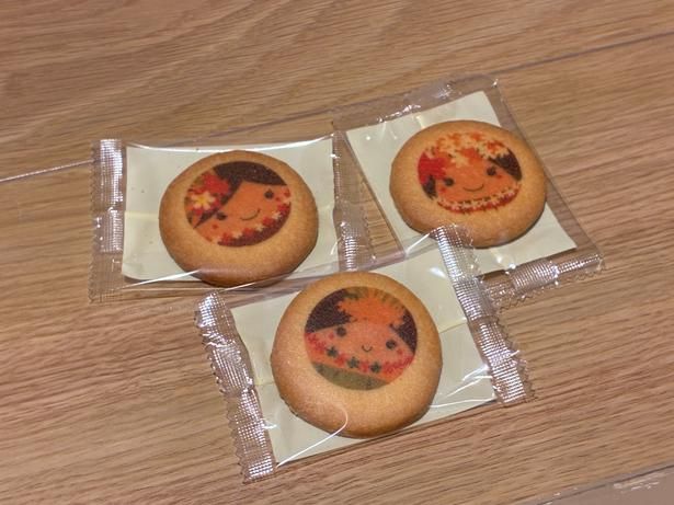衣装や表情の異なるフラガールがプリントされており、食べるのがもったいないほどキュート
