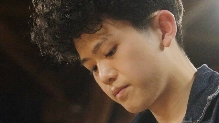 【写真・画像】“人間関係リセット癖”のある19歳大学生、仲間の前で衝撃告白「俺は“たつろう”じゃないんだよ」 1枚目