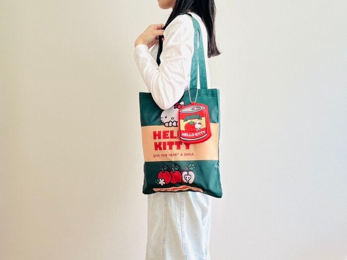 【50代・60代】大人が持ちたい♡おしゃれキティのトート＆ポーチ2点セットを〈付録〉でゲット！