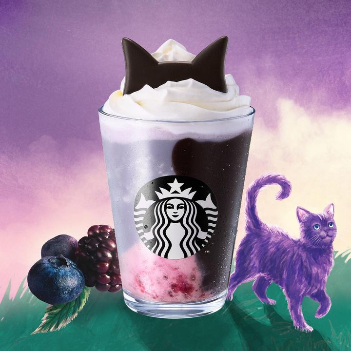 「ブラックベリー ヨーグルト フラペチーノ 黒耳ver．」（税込 730円） ※テイクアウトは税率が異なる width=
