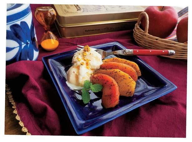 りんごの紅茶煮 （C）にいざか にいこ ／KADOKAWA