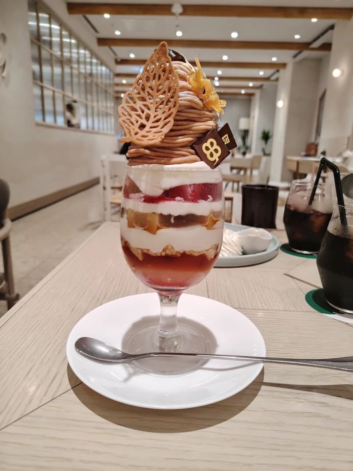 【恵比寿】秋季限定！よつ葉ミルクプレイスのリンゴと栗のモンブランパフェが絶品♡_4