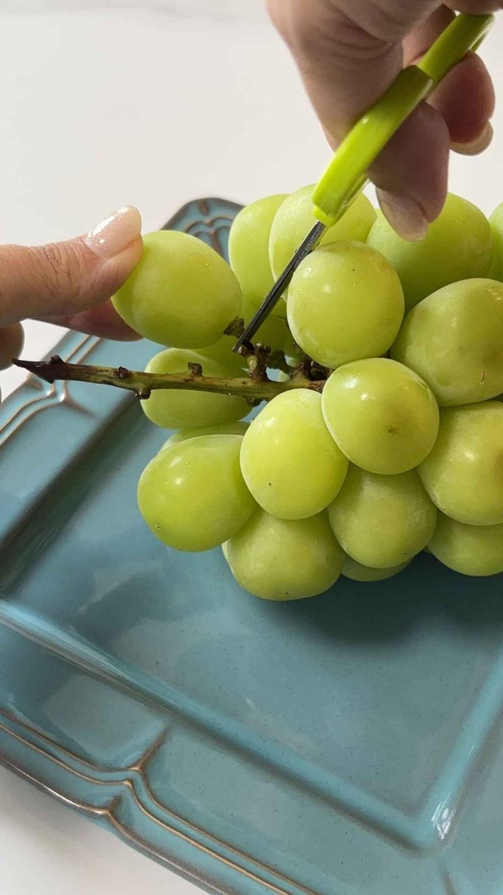 画像1: 【方法3】小分け！軸を少し残してカット！「野菜室保存」
