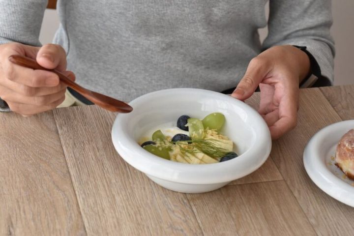 CAT NAPのボウルを食卓で使うイメージ