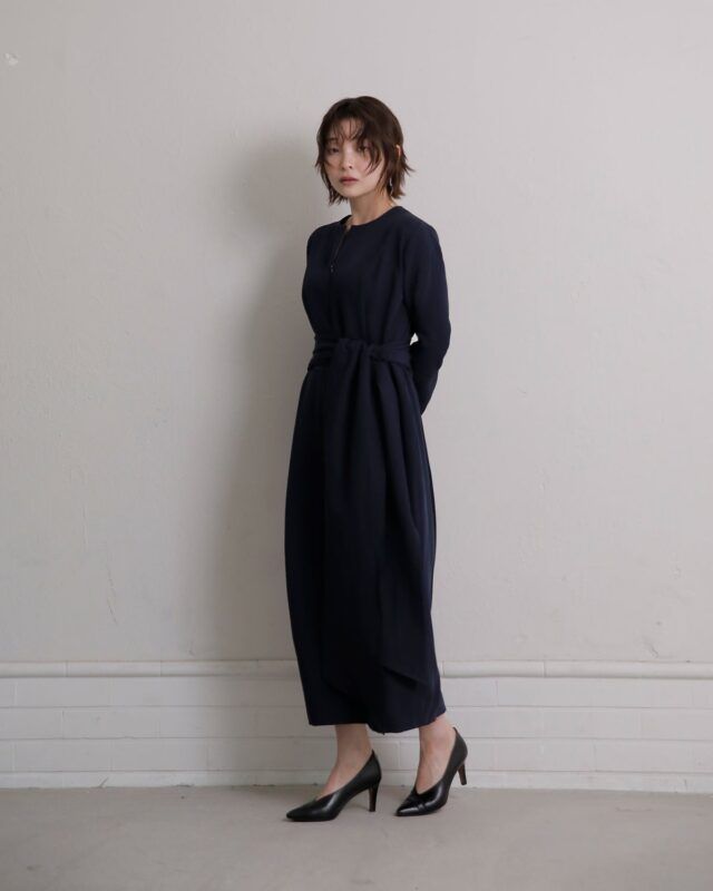 Graceaの澪ワンピースを着用した身長154cmのモデル