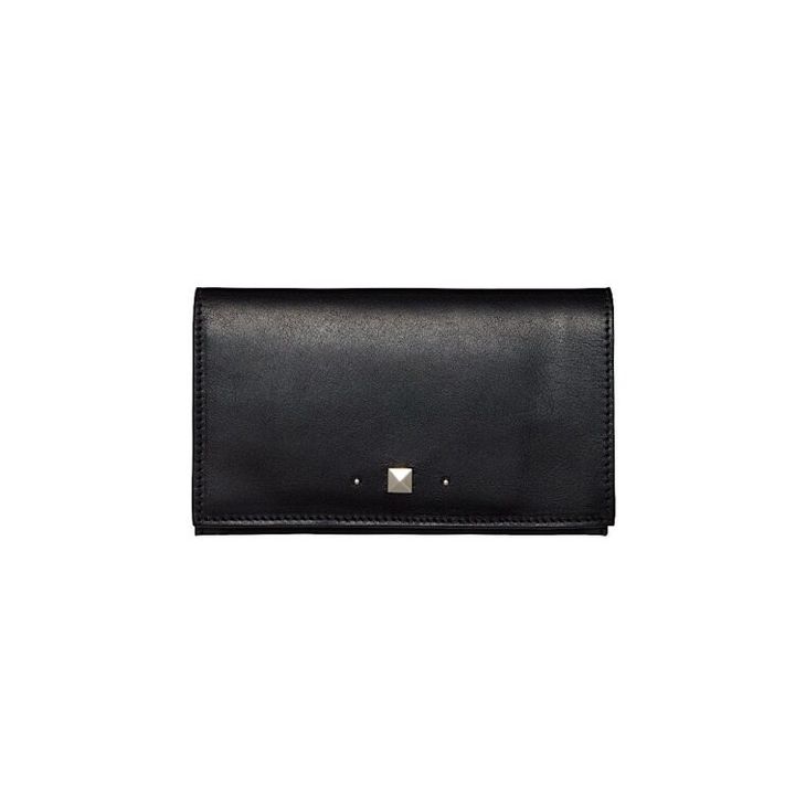 STUDS COLLECTIONのミディアムウォレット