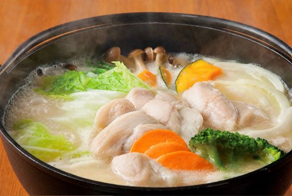 【石川県金沢市】「めん房本陣」から累計20万食突破記念「シチュー鍋うどん」の冷凍版が限定価格で登場