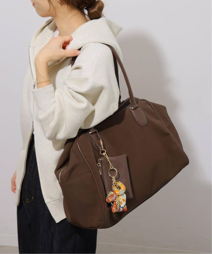 画像: 「RELUME BIGボストンバッグ」￥12,100 出典：ジャーナル スタンダード レリューム