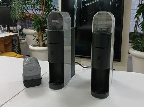 クールグレーとプレミアムホワイトのkotone、コーヒータンク