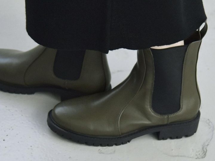 画像: 「トラック ソール サイドゴア ブーツ」￥13,200 出典：カランシエル