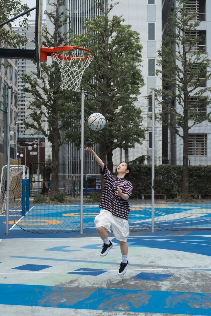 朝の楽しい過ごし方、大久保公園のコートで朝からバスケ🏀 【FUDGENA：荒木知佳のゆったりモーニング vol.4】
