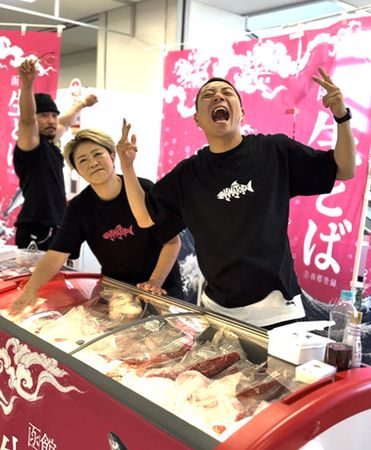 函館朝市の隠れた名物「生とば」が全国展開へ。父が作った味で函館の新名物を目指す