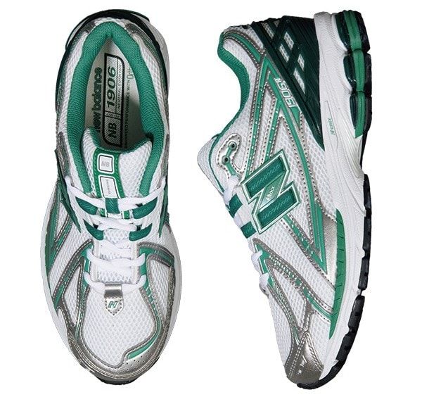 New Balance［ニューバランス］のメタリックスニーカー（1906R）