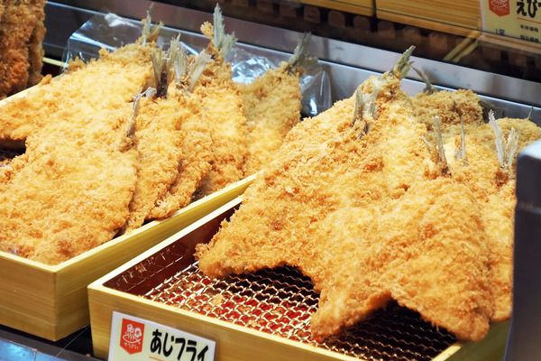 鮮魚専門店「角上魚類」が阪神タイガースのリーグ優勝を祝う「売る虎セール」開催！全品10％OFF