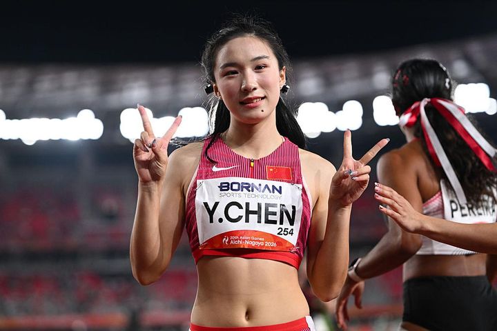 画像: タイ代表選手との写真がネットで話題に