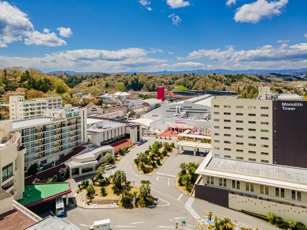 【写真】福島県いわき市に広がる「スパリゾートハワイアンズ」。プール、温泉、ショー、ホテルまでそろう一大リゾート