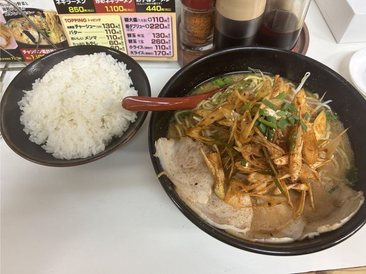 仕事終わりの疲れた身体に染み渡る！地域に愛され続ける深夜のオアシス