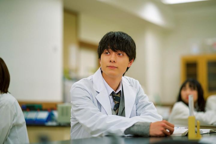 映画『ないものねだりの君に光の花束を』場面写真 （C）2026『ないものねだりの君に光の花束を』製作委員会 width=