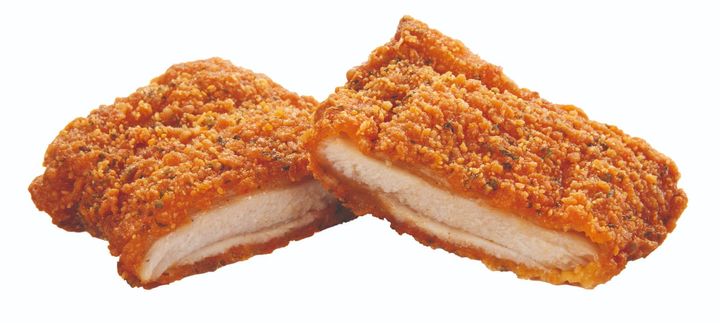 10月13日に数量限定で発売した「ファミチキ（ピッツァ味）」