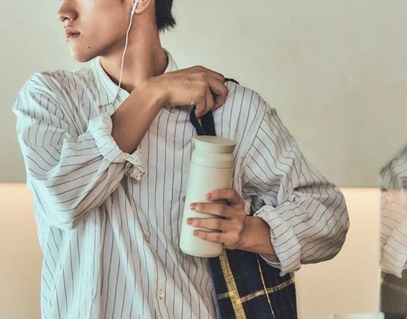 KINTO「TRAVEL TUMBLER」に限定カラー3色が登場！焼き物のような質感に注目