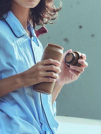 KINTO「TRAVEL TUMBLER」に限定カラー3色が登場！焼き物のような質感に注目