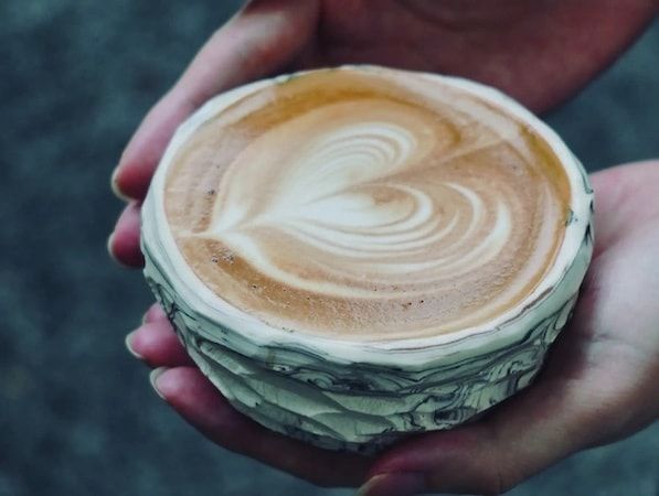 秋葉原・神田川そばに人と活動をつなぐカフェ＆レンタルスペース「WAND」がオープン！