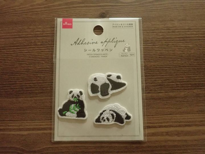 ダイソー：シールワッペン(3個、パンダ)