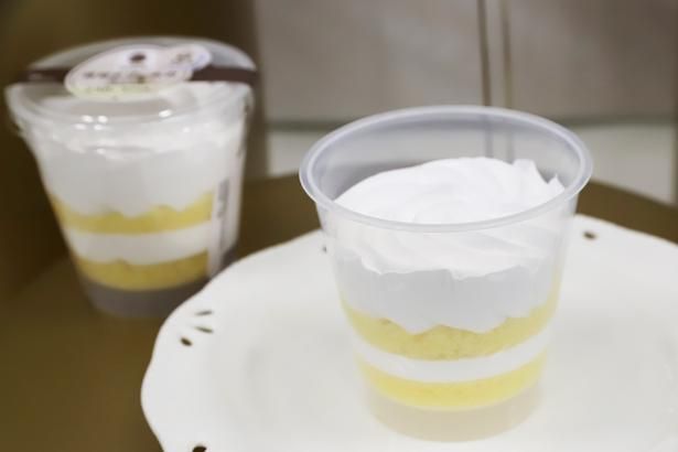 クリームを味わうためのケーキが新発売！シンプルで飽きのこないおいしさを楽しめる「ほぼクリームのケーキ」(248円)