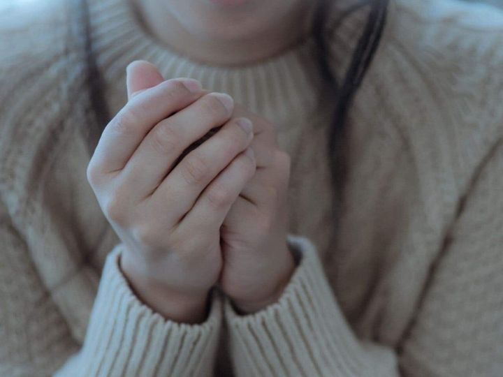 【医師が解説】発熱後に急変し、後遺症リスクも伴う「インフルエンザ脳症」。「小さな子どもだけの病気」と思っているかもしれませんが、大人でも発症例が報告されています。注意すべき症状と対処法を解説します。（※画像：Shutterstock.com）