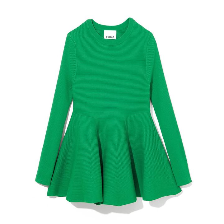 ペプラムニット3万6300円（OMMO）
