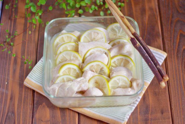 鶏むね肉のレンジ蒸し