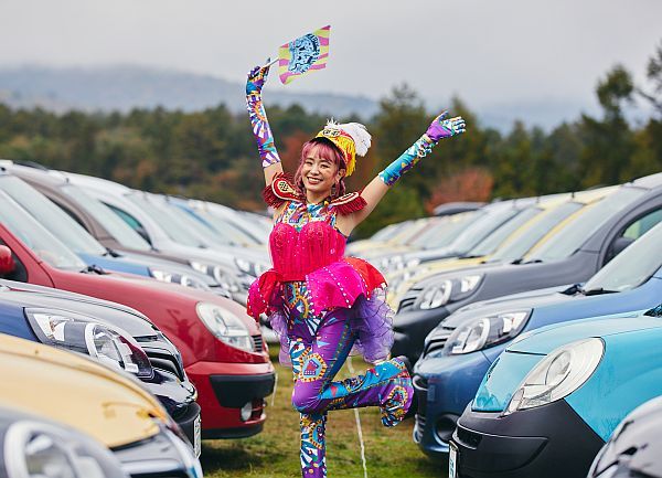 山梨県「山中湖交流プラザ きらら」で「ルノー カングー ジャンボリー2026」開催！ライブやグルメ、蚤の市も