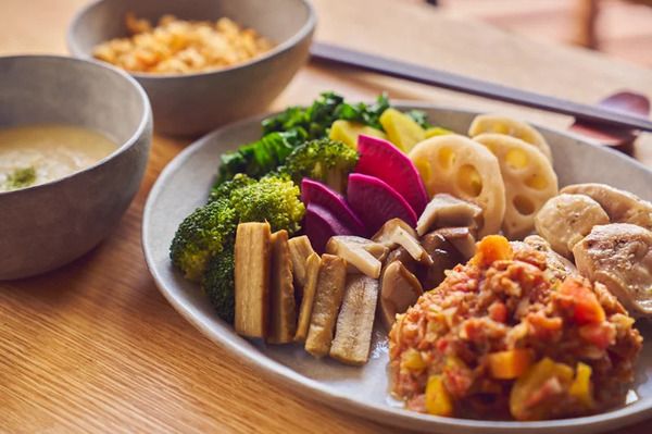 開発者2人が語る、無添加調理の冷凍宅配食「FIT FOOD 100」開発ストーリー公開！