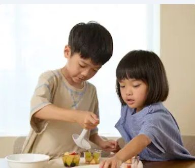 子どもサイズの調理道具5種セット発売！2歳頃の“自分でやりたい”を叶える