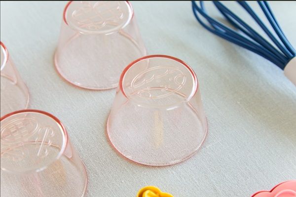 子どもサイズの調理道具5種セット発売！2歳頃の“自分でやりたい”を叶える