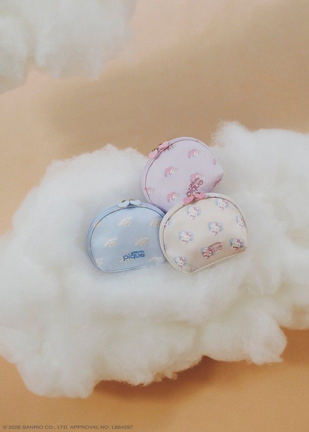 小物の整理に便利な「【gelato pique】総柄ポーチ」(5280円) (C)2026 SANRIO CO., LTD. APPROVAL NO. 664297