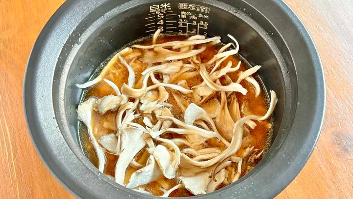 生姜香るツナとまいたけの炊き込みご飯
