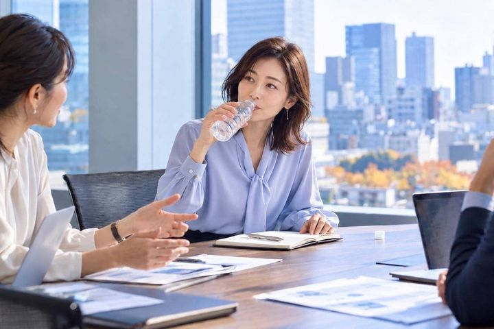 会議後、声がかすれることが増えてきた…。話し続けた日の“声の休ませ方”を見直して