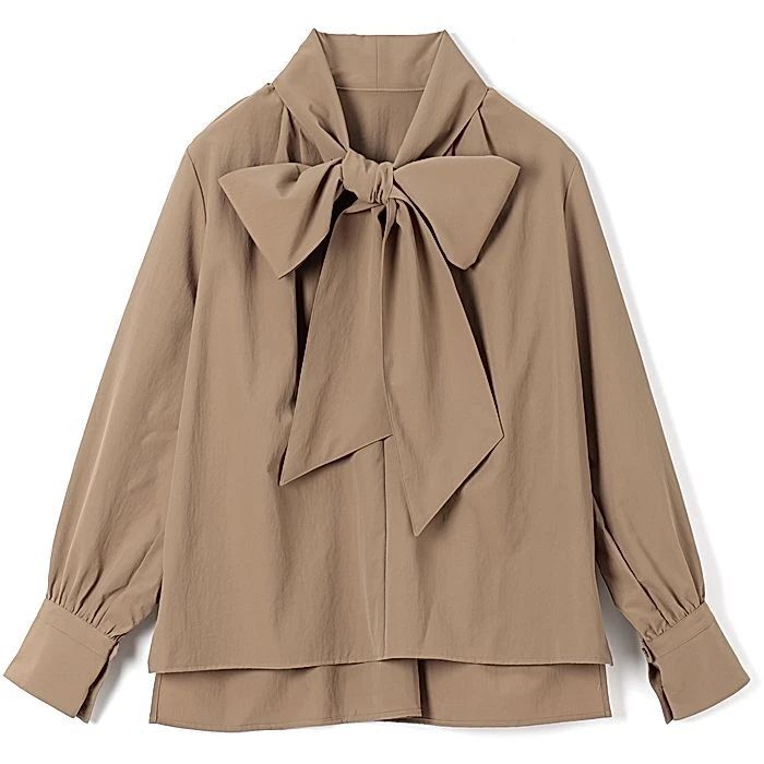 M7days ハリ感ボウタイブラウス￥18150／Marisol（M7days）