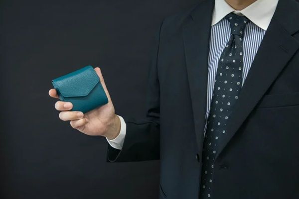 手のひらサイズに使いやすさを凝縮！イタリアンレザーを使ったミニ財布がMakuakeに登場