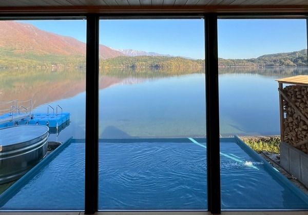 長野県の青木湖畔の絶景とともに楽しむ信州グルメ！ao LAKESIDE CAFEが秋冬メニューを展開