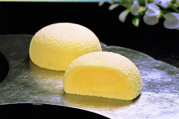 宮城、仙台を代表する菓子「萩の月」は定番人気で安定の味 画像：仙台国際空港ターミナル