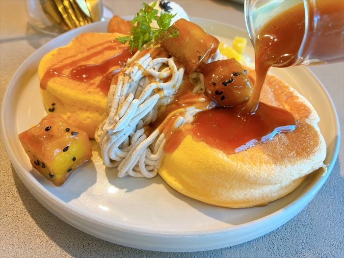 バンビーナ お芋と栗のモンブランパンケーキ